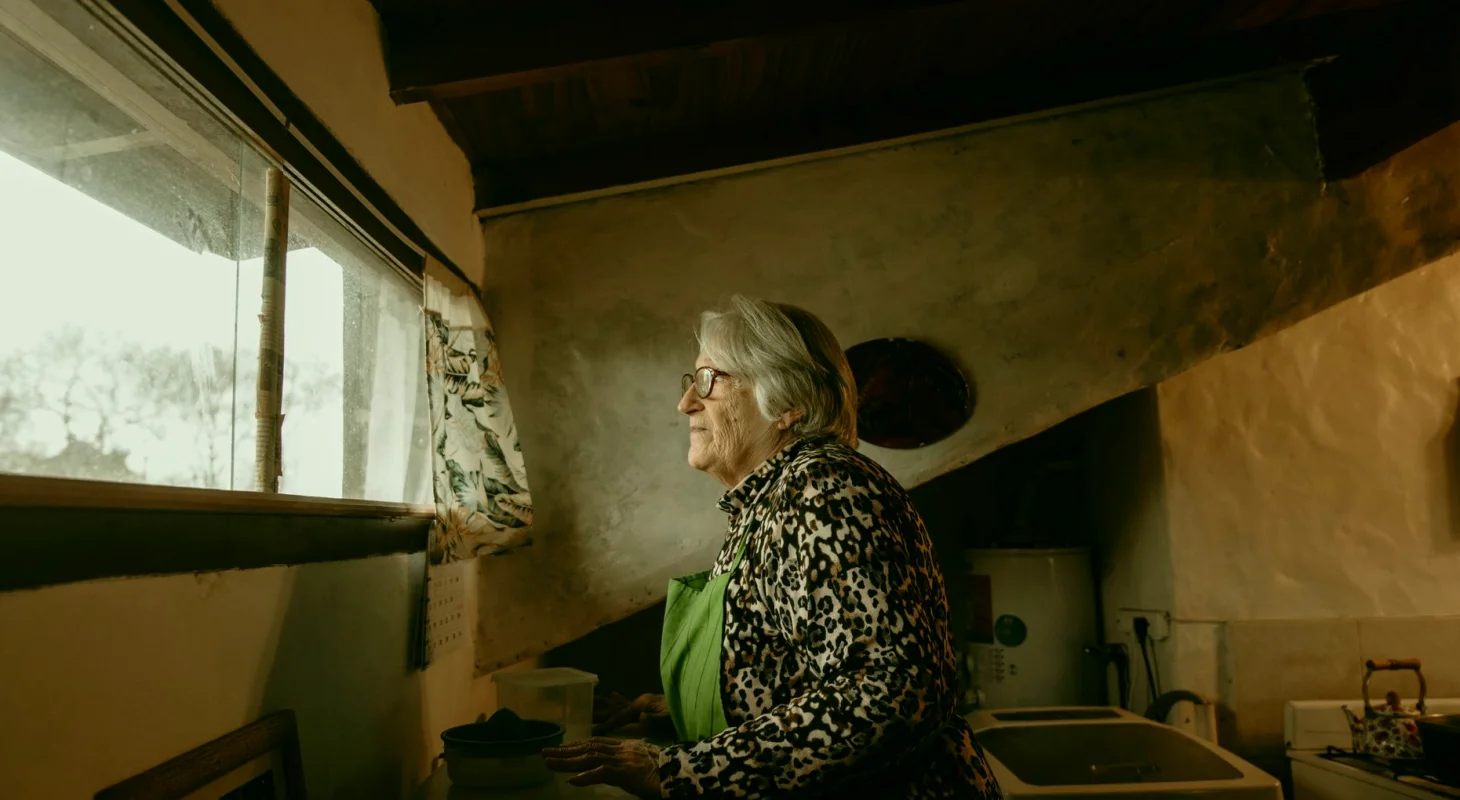 O caso da Dona Amélia: uma casa grande e três divisões por usar